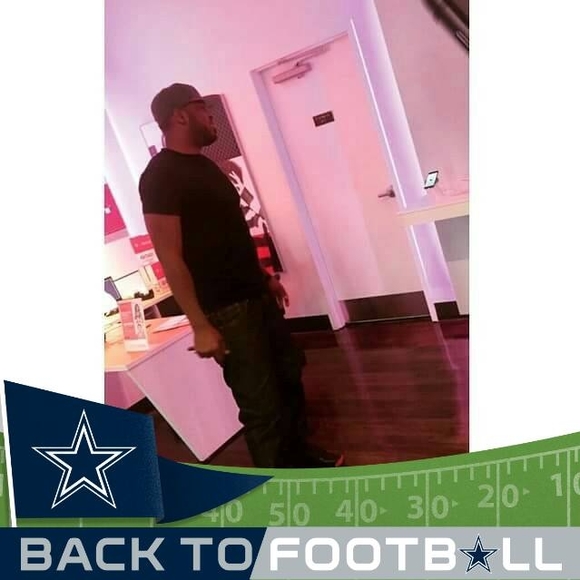 Meet your Posher, Devin - Picture 1 of 1